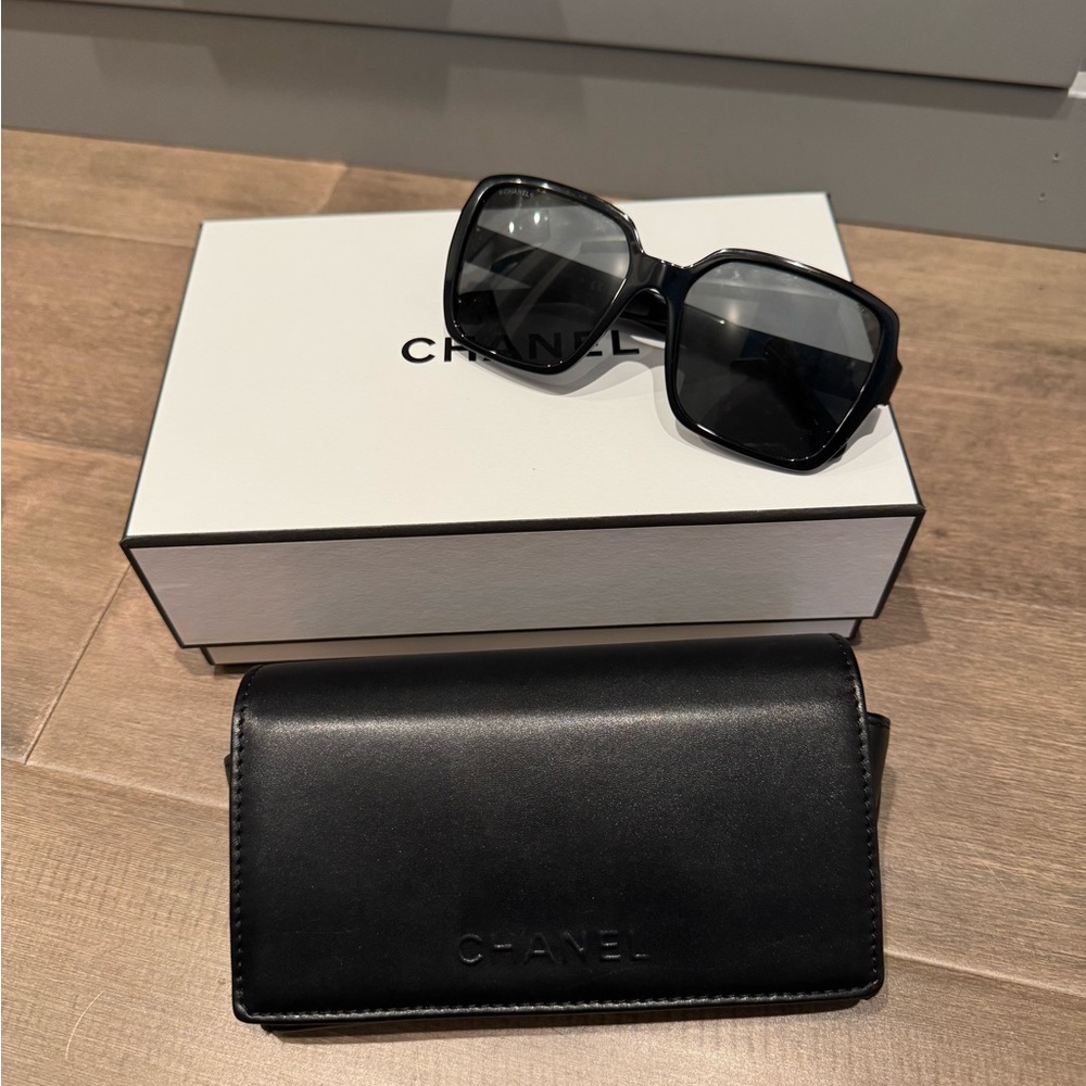 Chanel Black Sunglasses. authentic